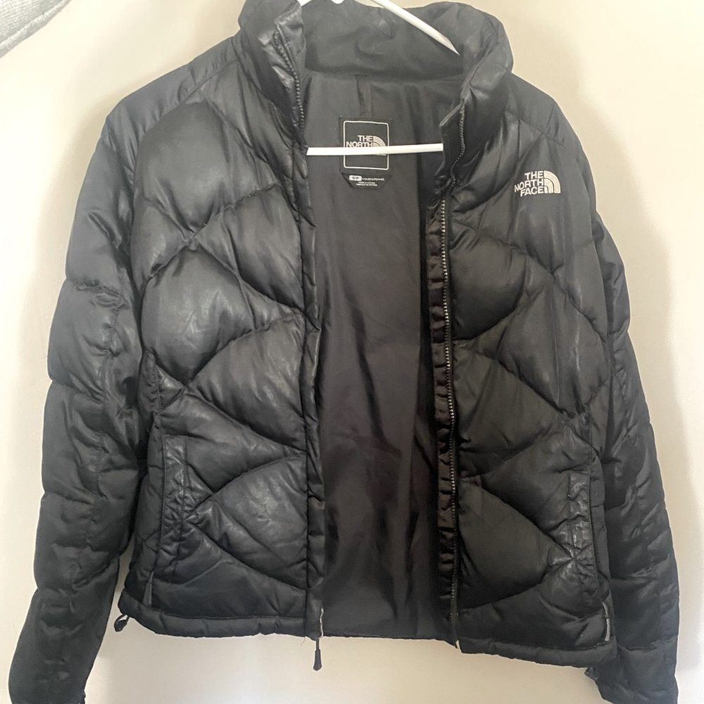 Black North face Puffer 550